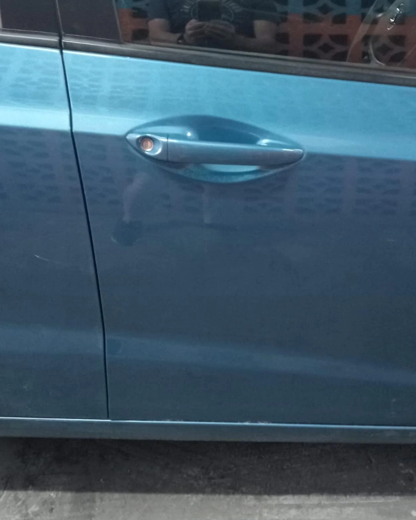 Hyundai i10 after door paint repair